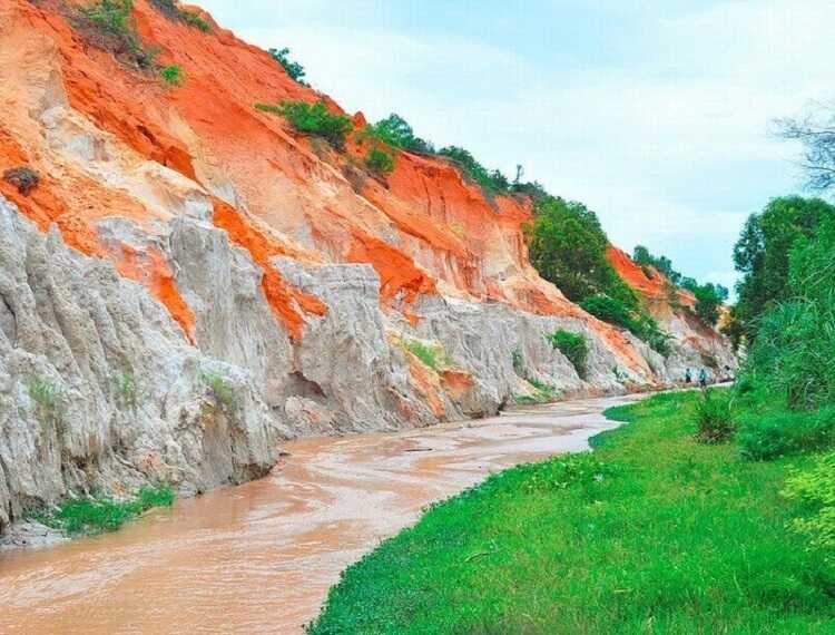 Suối tiên Mũi Né Phan Thiết, khu du lịch đỏ có tên suối hồng suối tre