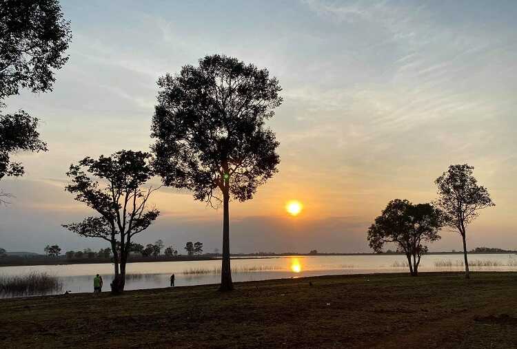 hồ Ea Kao lại thu hút khách du lịch