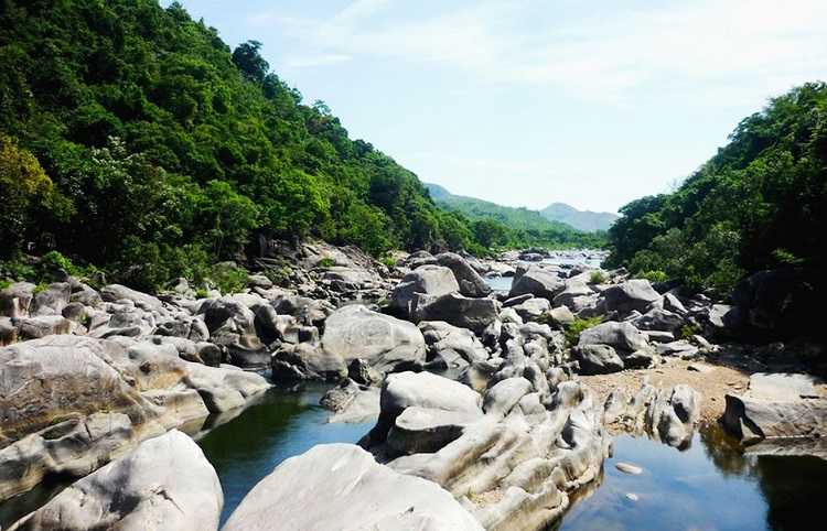 Khu du lịch Hầm Hô – Thiên đường sống ảo mới của Quy Nhơn Bình Định