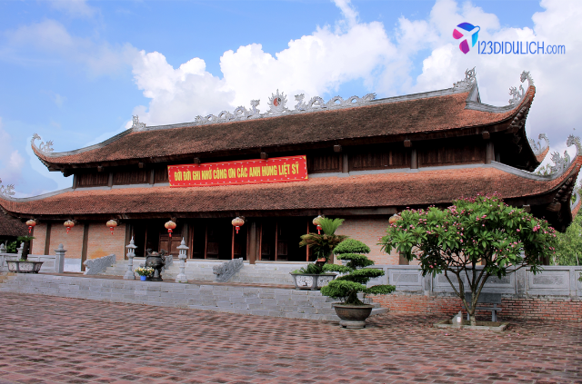 Đền Lam Hạ là điểm đến không thể bỏ lỡ khi du lịch Phủ Lý